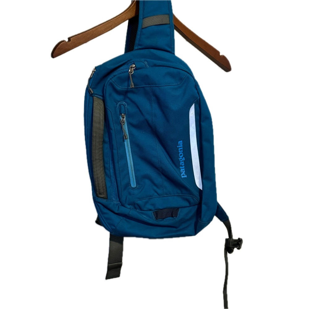 Patagonia Unisex Atom Sling 8L Backpack Teal Blue Hiking Bag